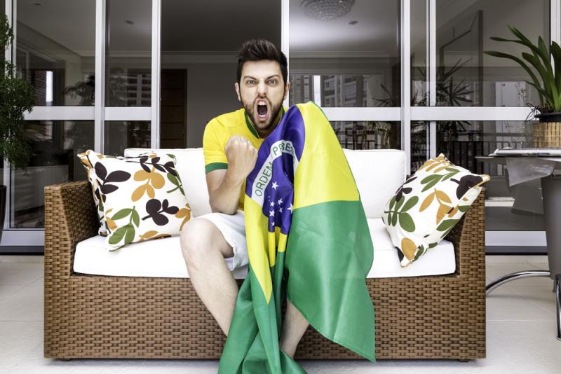 世界杯攻略：万万想不到，这才是在家看世界杯的必备“神器”